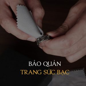 Cách bảo quản trang sức bạc, làm sạch nhẫn bạc bằng khăn mềm