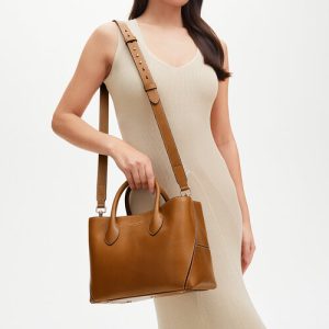 túi xách công sở sang trọng phối đầm Midi