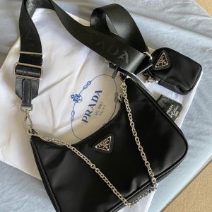 túi xách hàng hiệu giá rẻ secondhand - Prada Nylon Re-edition 2005