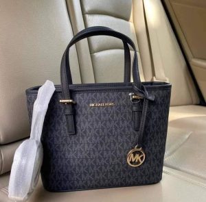Phân loại túi xách: Tote, Clutch, Satchel, Crossbody - Túi Satchel